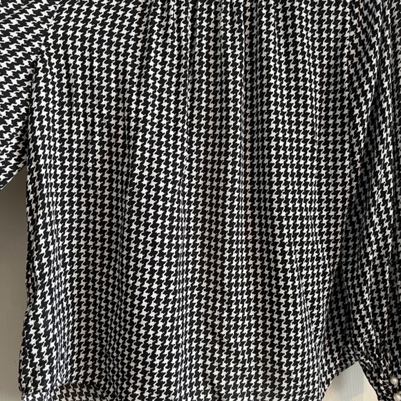 Kate Spade Houndstooth Long Sleeve top - Picture 7 of 7